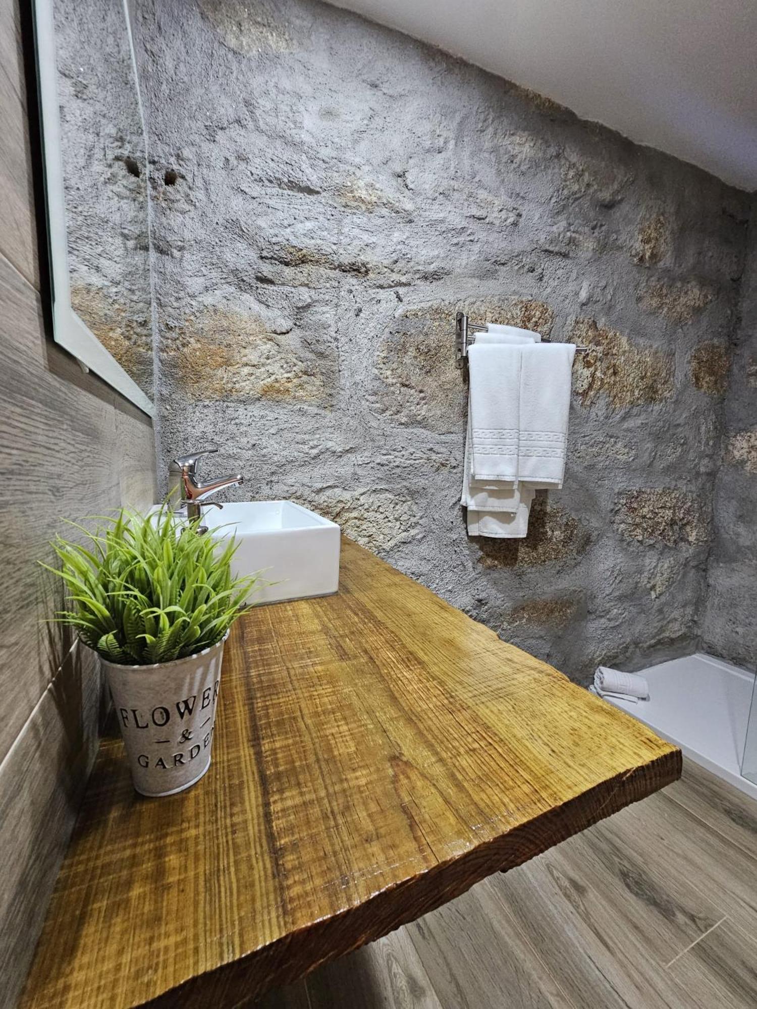 הוילה ארקוס דה ואלדבז Quinta Vilar De Lobos מראה חיצוני תמונה
